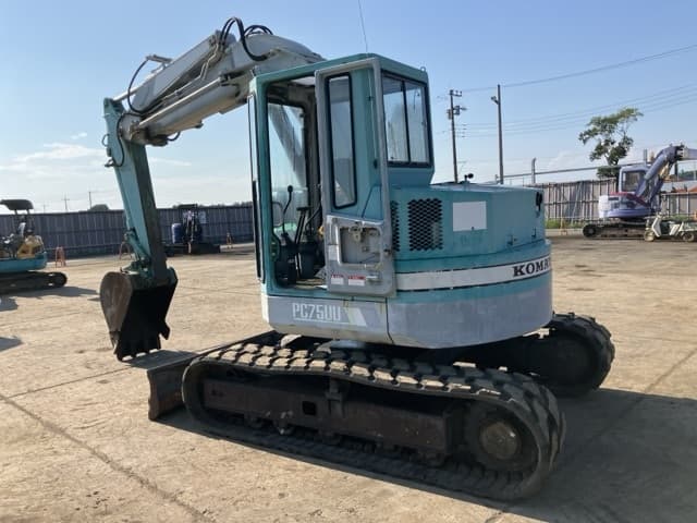 EXCAVATOR — Auction (lot 8458-124)