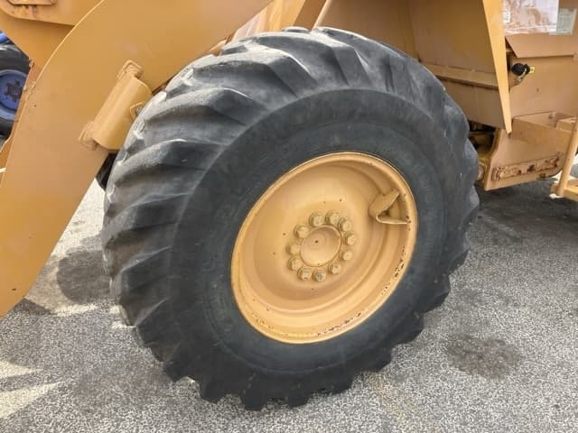 WHEEL LOADER — Auction (lot 8458-126)