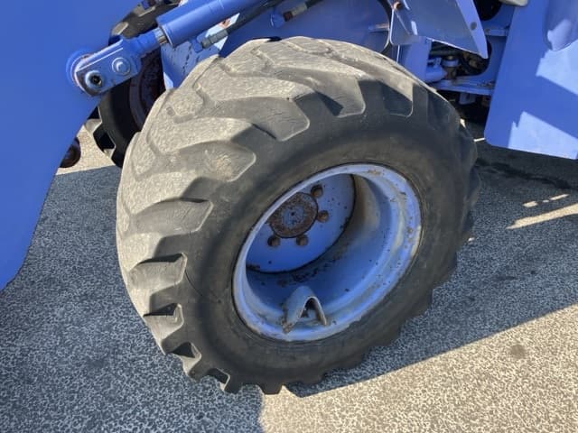 MINI WHEEL LOADER — Auction (lot 8458-128)
