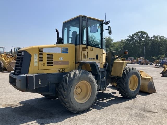 WHEEL LOADER — Auction (lot 8458-13)