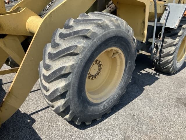 WHEEL LOADER — Auction (lot 8458-13)