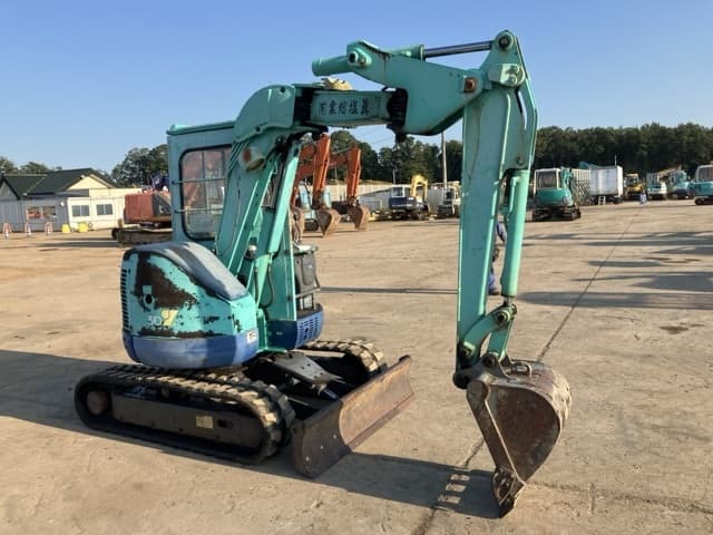 MINI EXCAVATOR — Auction (lot 8458-138)
