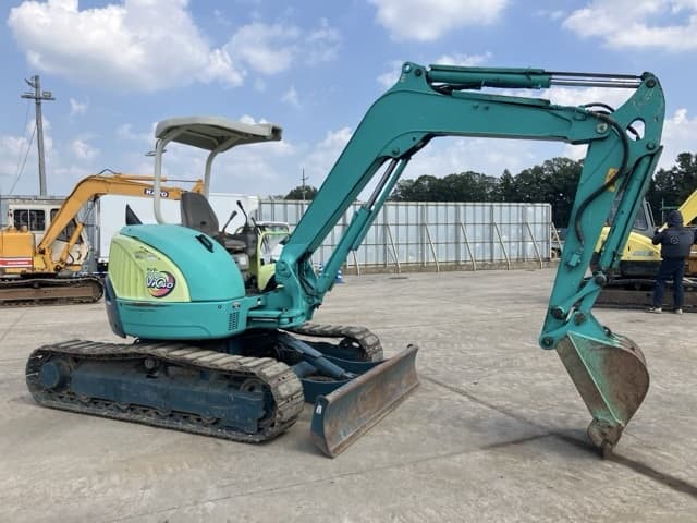 MINI EXCAVATOR — Auction (lot 8458-14)