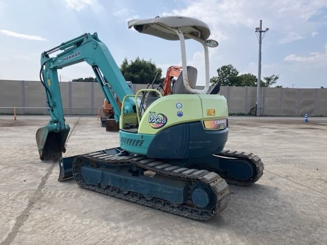 MINI EXCAVATOR — Auction (lot 8458-14)