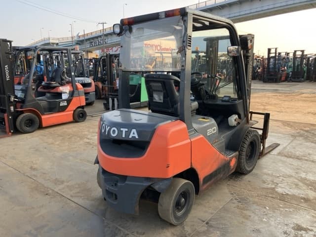 Forklift — Auction (lot 8458-14007)