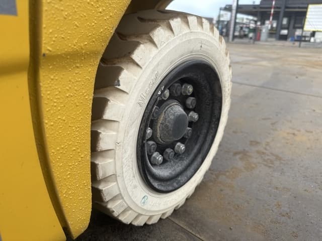 Battery Forklift — Auction (lot 8458-14010)