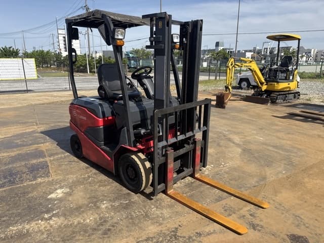 Battery Forklift — Auction (lot 8458-14015)