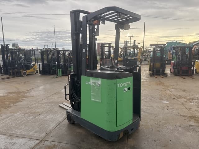 Reach Forklift — Auction (lot 8458-14016)