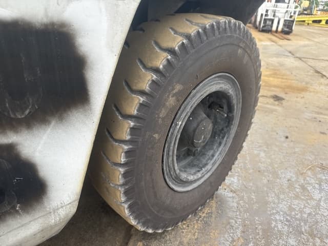 Forklift — Auction (lot 8458-14019)