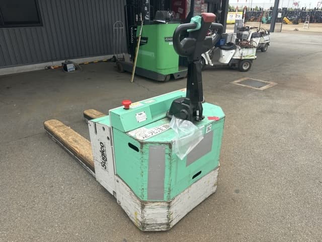 Battery Forklift — Auction (lot 8458-14020)