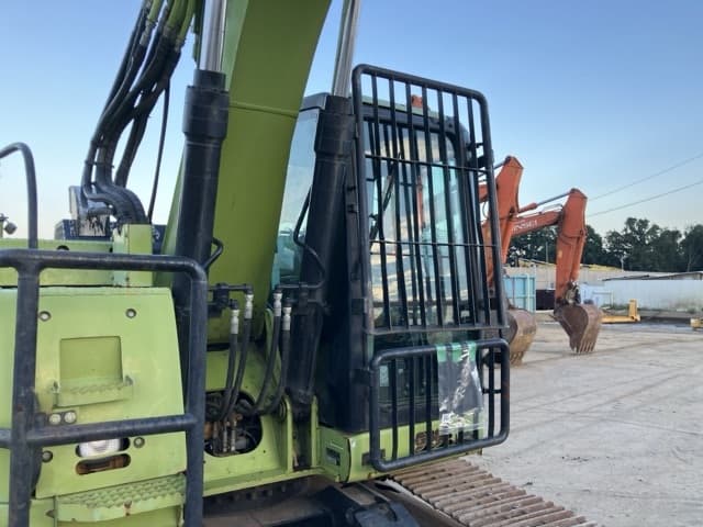 EXCAVATOR — Auction (lot 8458-141)