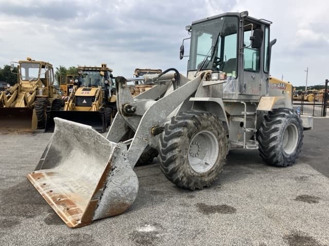 WHEEL LOADER — Auction (lot 8458-151)