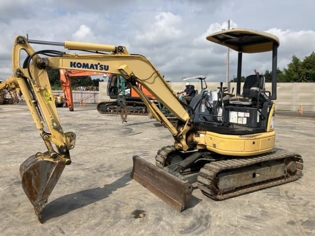 MINI EXCAVATOR — Auction (lot 8458-152)