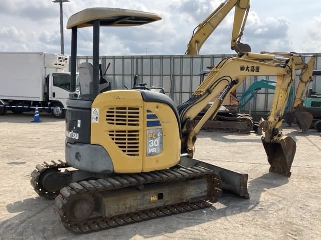 MINI EXCAVATOR — Auction (lot 8458-152)