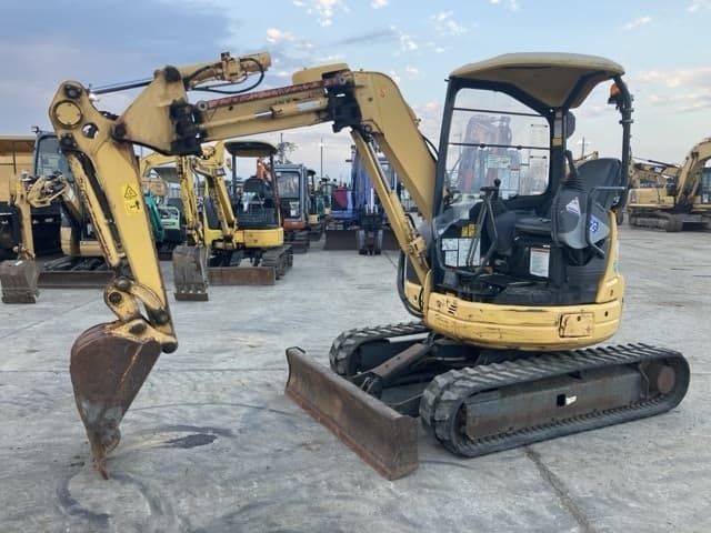 MINI EXCAVATOR — Auction (lot 8458-153)