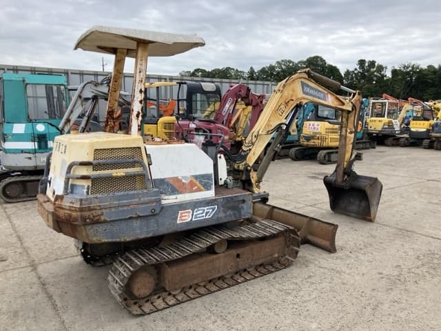 MINI EXCAVATOR — Auction (lot 8458-156)