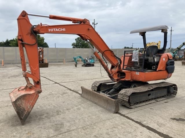 MINI EXCAVATOR — Auction (lot 8458-157)