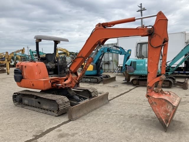 MINI EXCAVATOR — Auction (lot 8458-157)