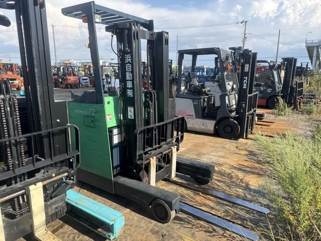 Reach Forklift — Auction (lot 8458-15801)