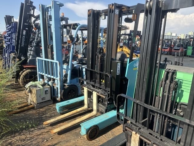 Reach Forklift — Auction (lot 8458-15803)