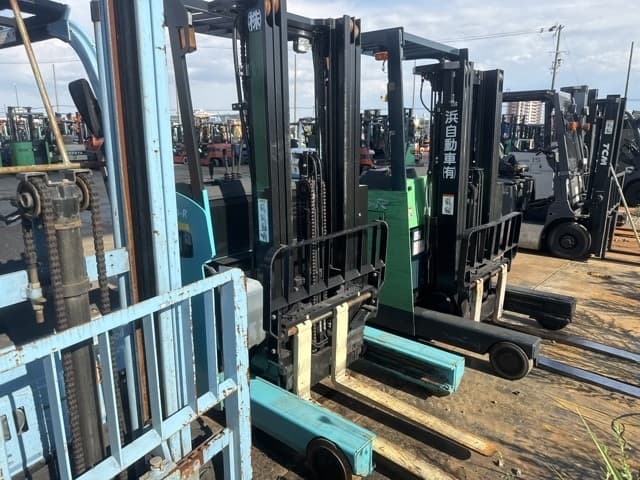 Reach Forklift — Auction (lot 8458-15803)