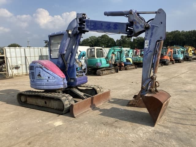MINI EXCAVATOR — Auction (lot 8458-159)