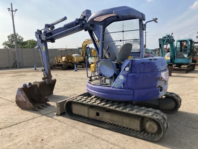 MINI EXCAVATOR — Auction (lot 8458-159)
