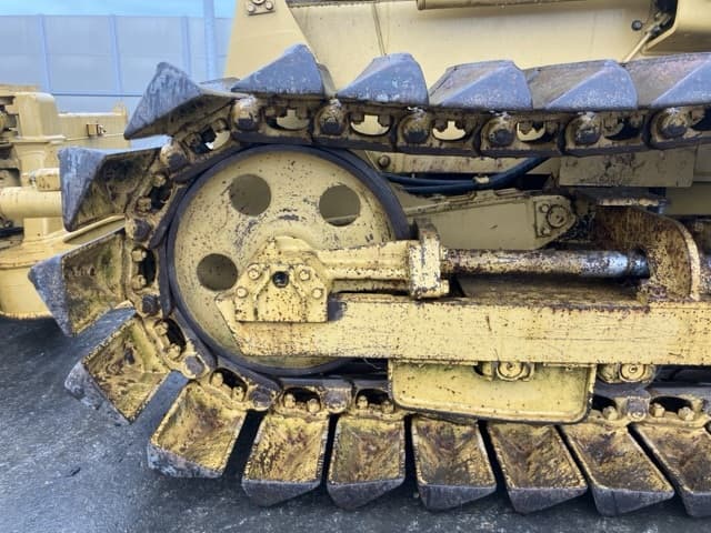 Bulldozer — Auction (lot 8458-161)