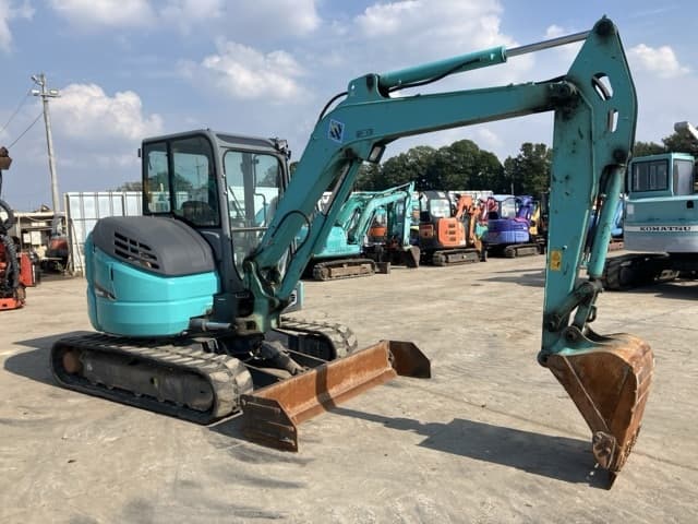 MINI EXCAVATOR — Auction (lot 8458-163)