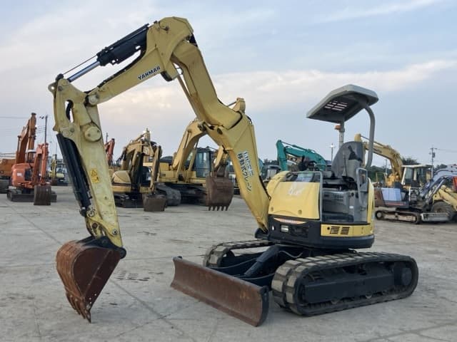 MINI EXCAVATOR — Auction (lot 8458-167)
