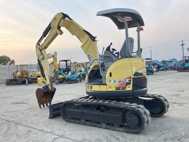 MINI EXCAVATOR — Auction (lot 8458-167)