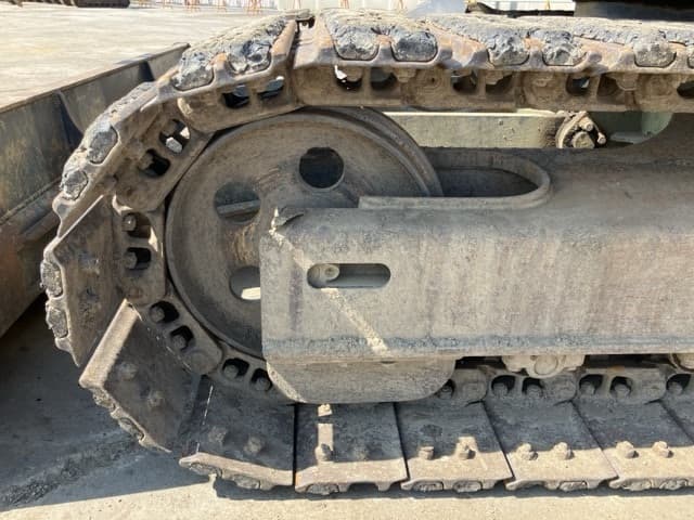 EXCAVATOR — Auction (lot 8458-17)