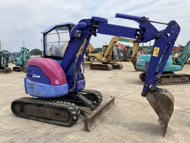 MINI EXCAVATOR — Auction (lot 8458-170)