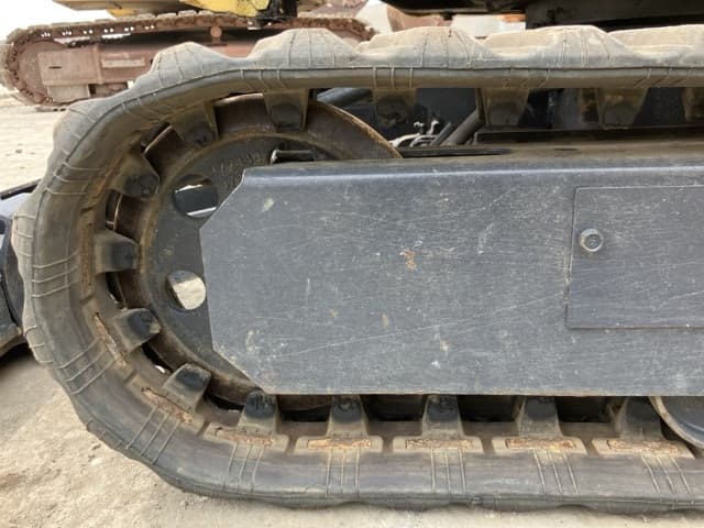 MINI EXCAVATOR — Auction (lot 8458-171)