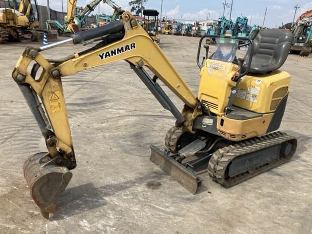 MINI EXCAVATOR — Auction (lot 8458-172)