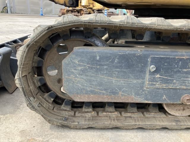 MINI EXCAVATOR — Auction (lot 8458-172)