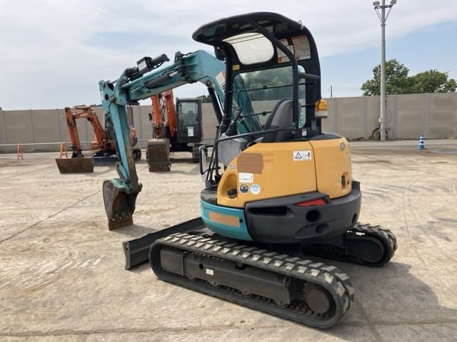 MINI EXCAVATOR — Auction (lot 8458-173)