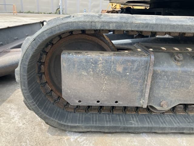 MINI EXCAVATOR — Auction (lot 8458-173)