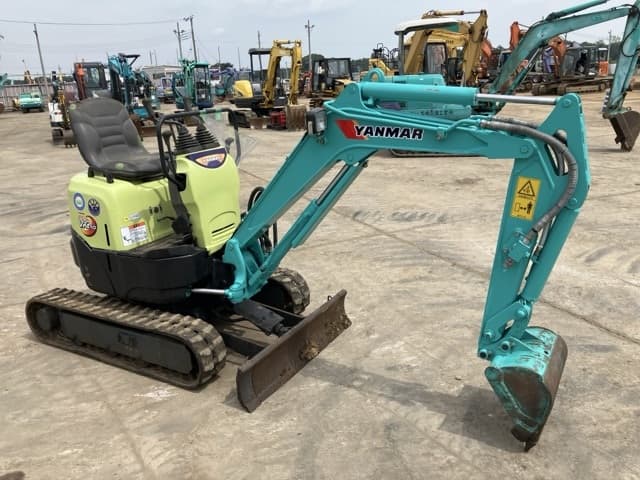 MINI EXCAVATOR — Auction (lot 8458-176)