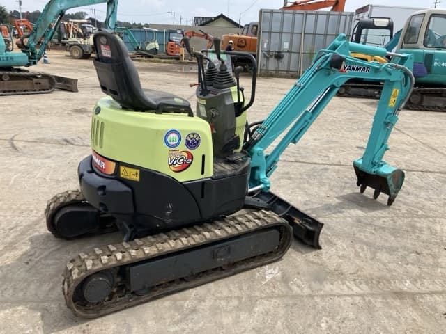 MINI EXCAVATOR — Auction (lot 8458-176)