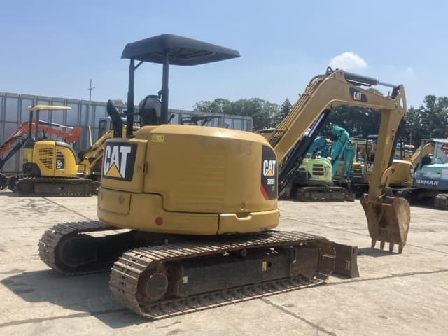 MINI EXCAVATOR — Auction (lot 8458-18)