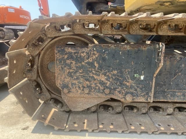 MINI EXCAVATOR — Auction (lot 8458-18)