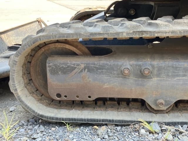 MINI EXCAVATOR — Auction (lot 8458-1803)