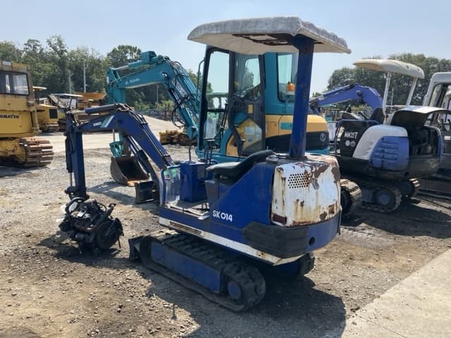 MINI EXCAVATOR — Auction (lot 8458-1804)