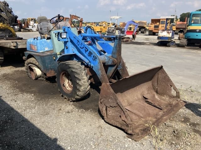 MINI WHEEL LOADER — Auction (lot 8458-1807)