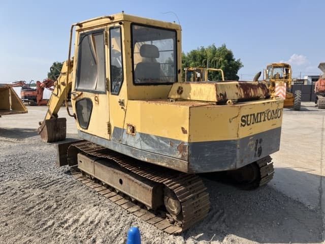 EXCAVATOR — Auction (lot 8458-1808)