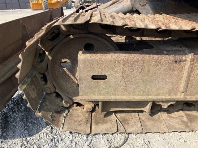 EXCAVATOR — Auction (lot 8458-1808)