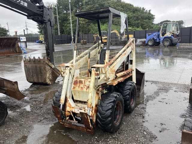 SKID STEER LOADER — Auction (lot 8458-1810)