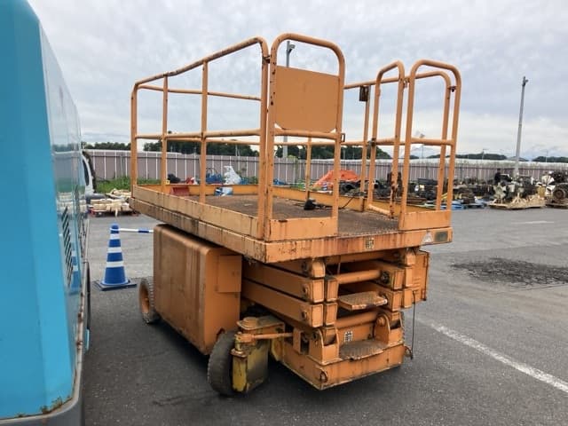 AERIAL WORK PLATFORM — Auction (lot 8458-1812)