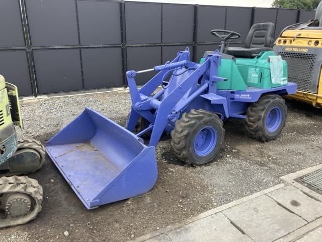 MINI WHEEL LOADER — Auction (lot 8458-1813)
